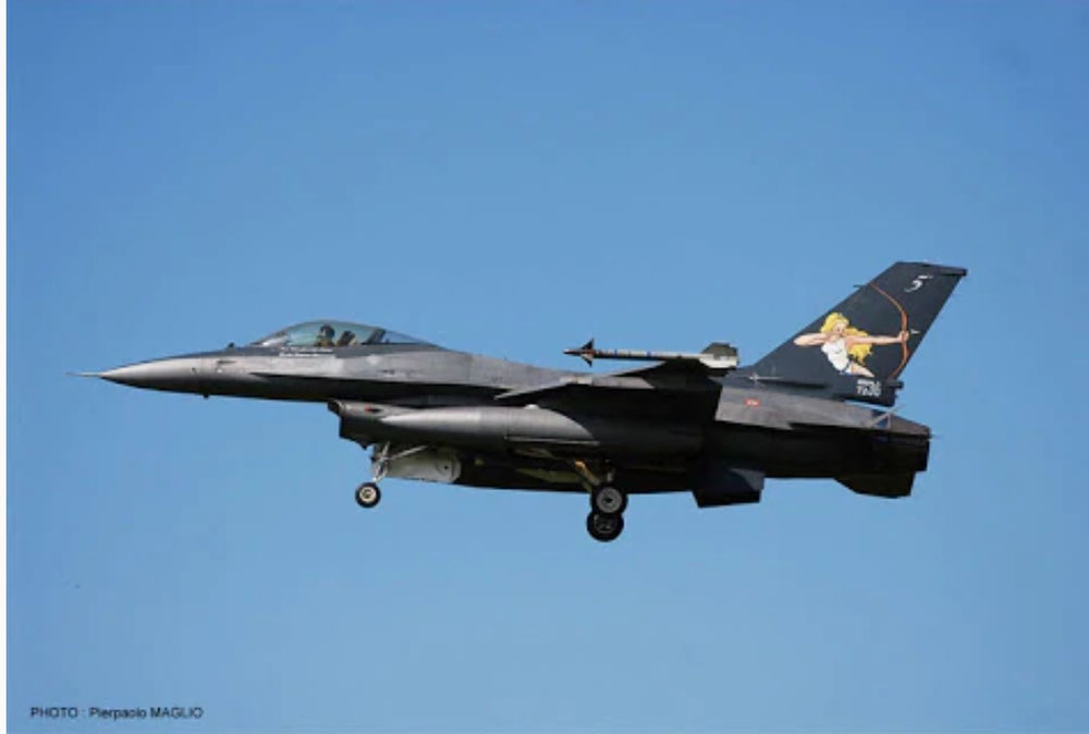 02172 (voorraad) F-16A ADF Fighting Falcon.23 Gruppo 5 Stormo 2010