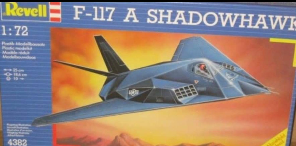 REV4382 F-117A Nighthawk - Schaal 1:72 (mrt 1991)