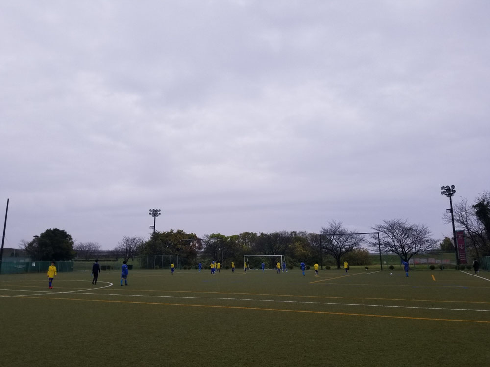 22年11月23日祝日水曜日勤労感謝の日　茨城県吉野サンビレッジにてFCレガスさんとの交流試合。スタッフのみなさん、選手のみなさん寒い中ありがとうございました。