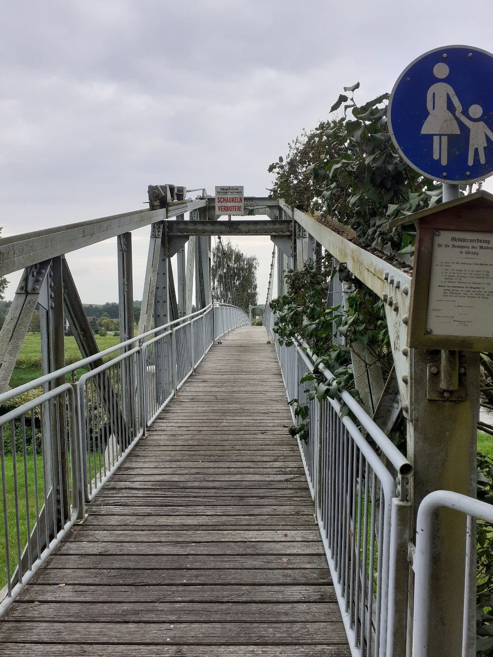 Fußgängerbrücke bei Wechselburg