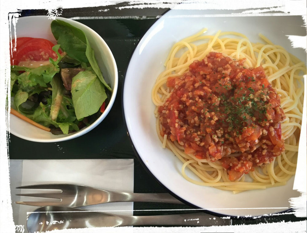 「パスタランチ」サラダ・ドリンク付1000円
