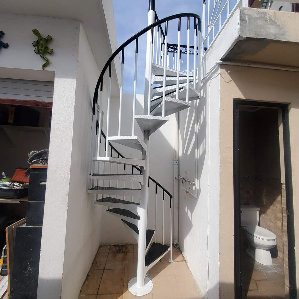 Escalera de caracol 76