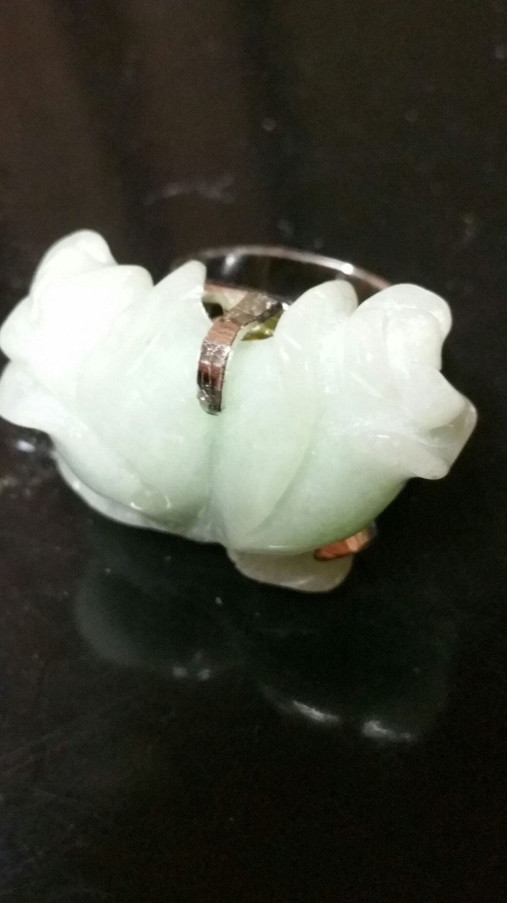 翡翠の指輪