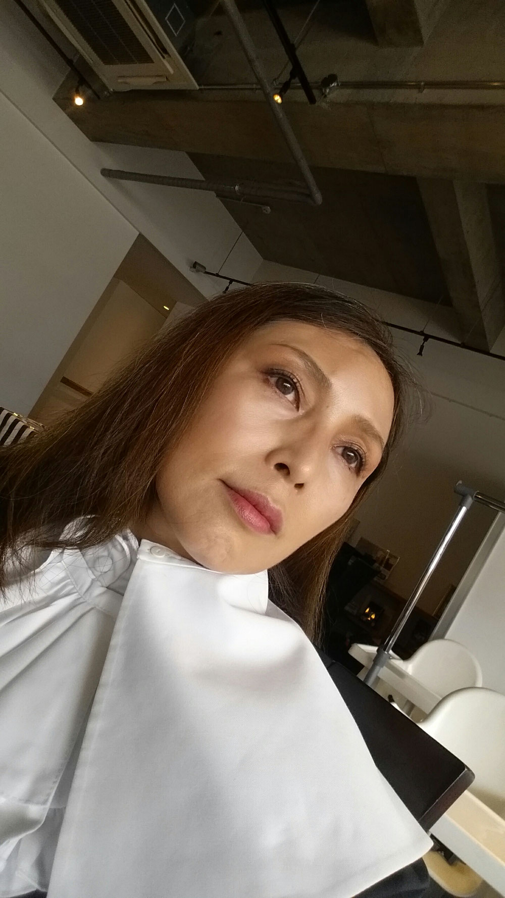 床屋じゃないよ、ケープ衿です