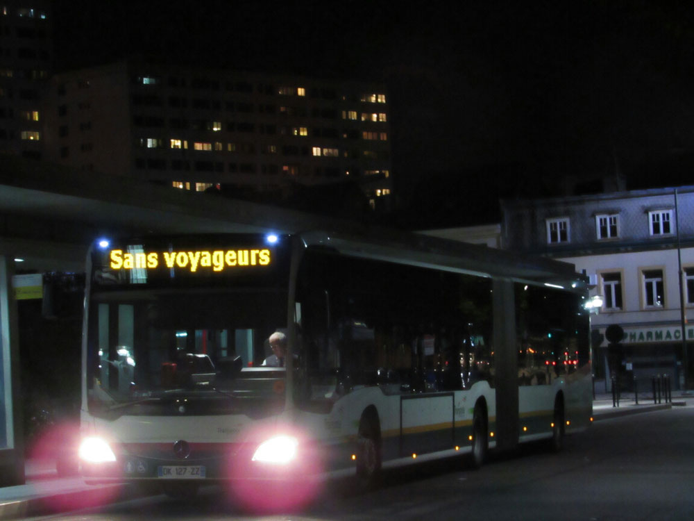 Bus de Keolis Nord en pause à Tourcoing Centre