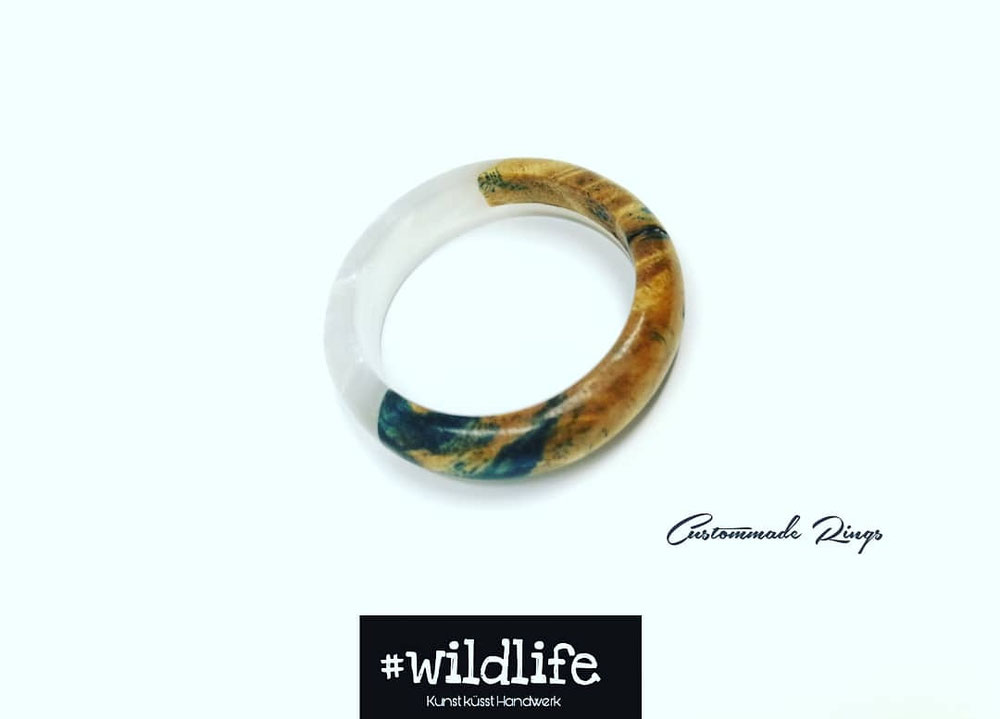 Magic White Resin & Blau stabilisierter Pappelmaser