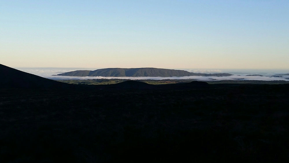 Richtung Mt. Taranaki, den man entfernt sieht