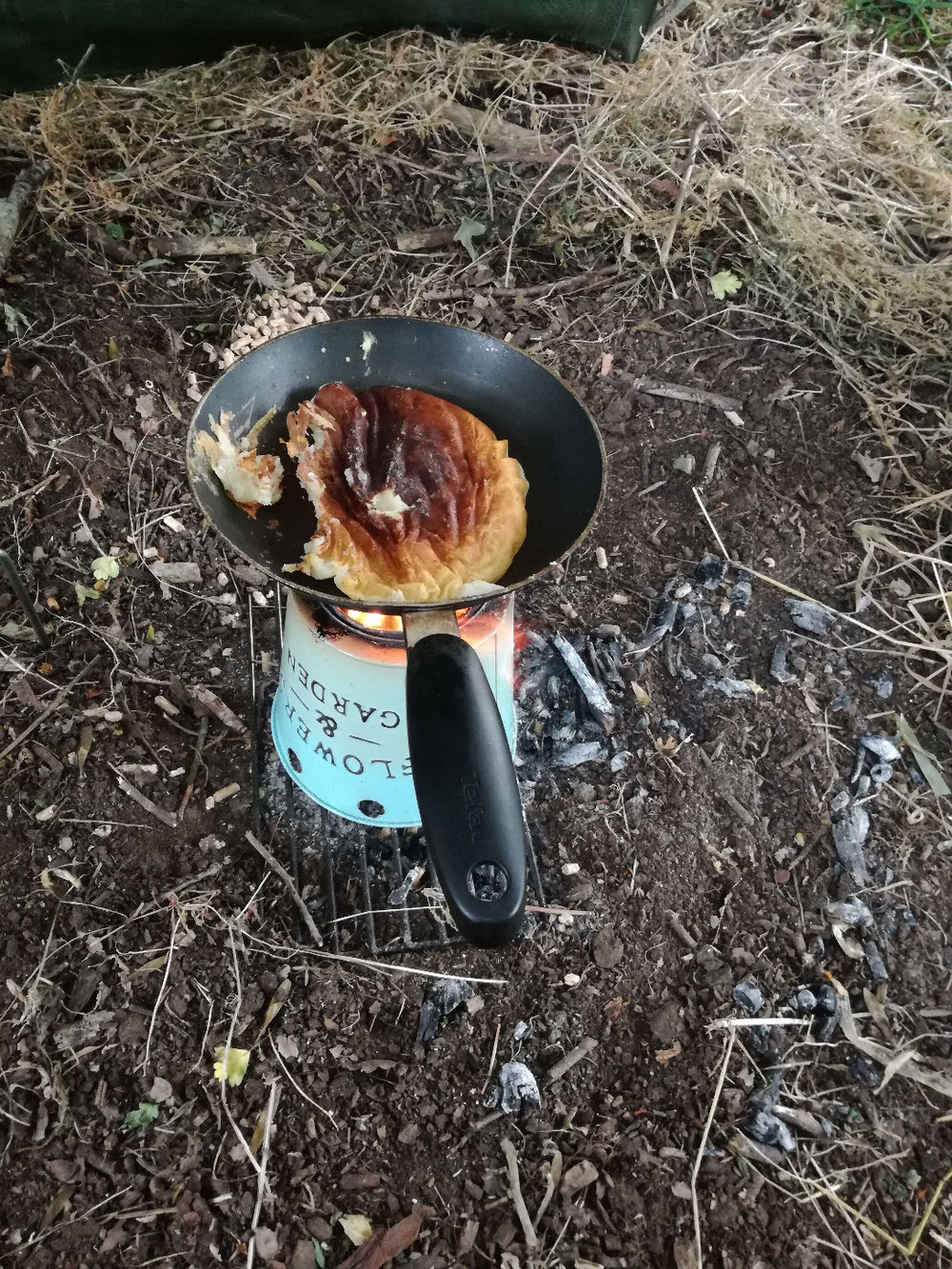 Pannenkoeken: melkpoeder, water, bloem, suiker en bakpoeder.