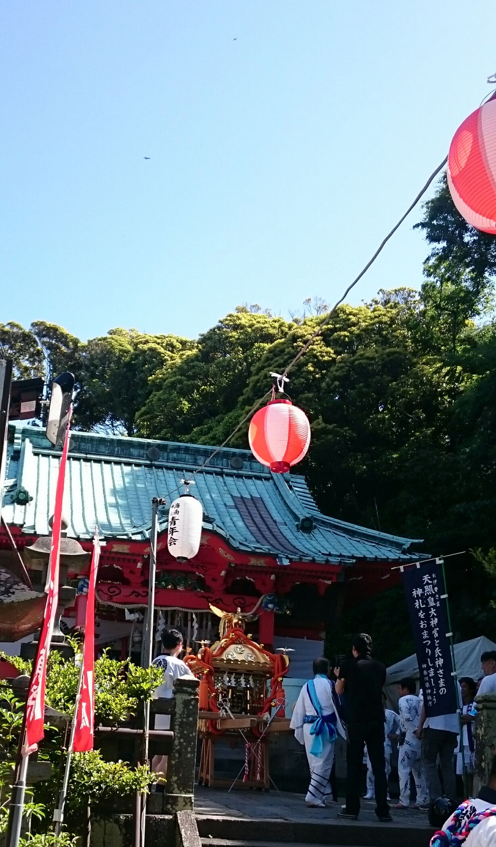 海南神社の御神輿
