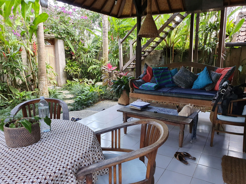Unsere Terasse mit Garten im "Robinson Crusoe" Haus
