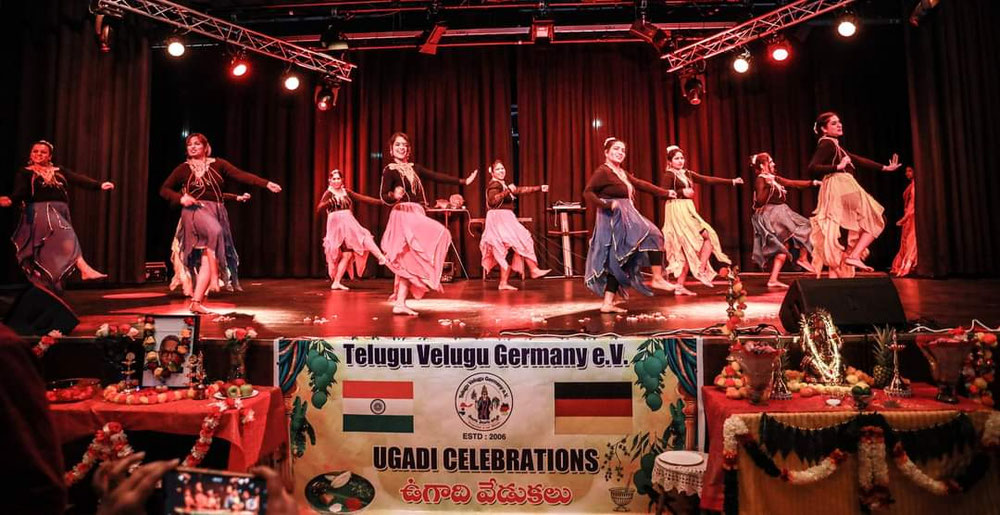BOLLYWOOD Dancing