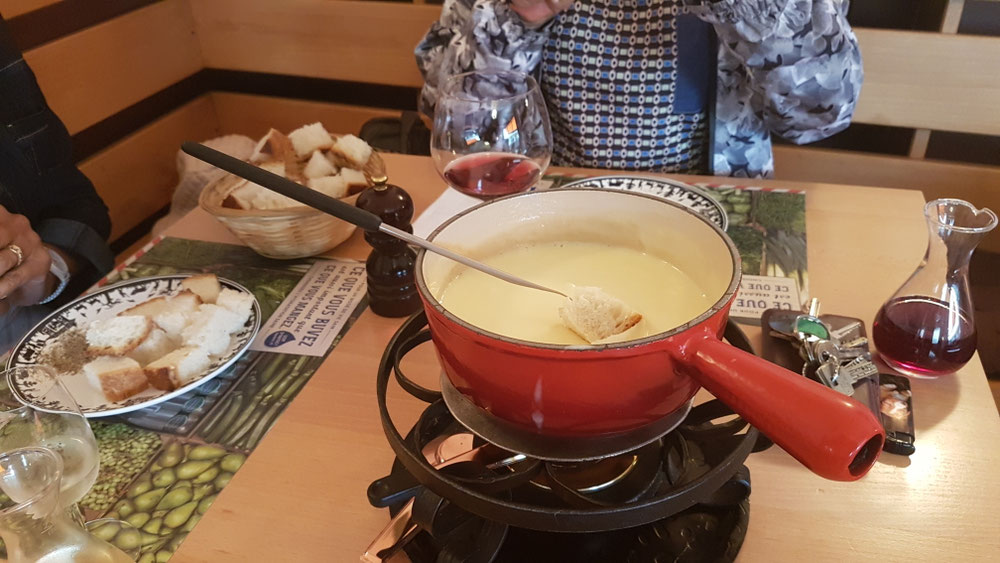 Aussi la fondue à  21 frs