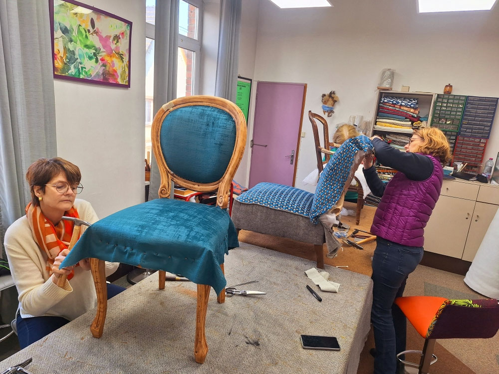 Cours de tapisserie à Gundershoffen. 
