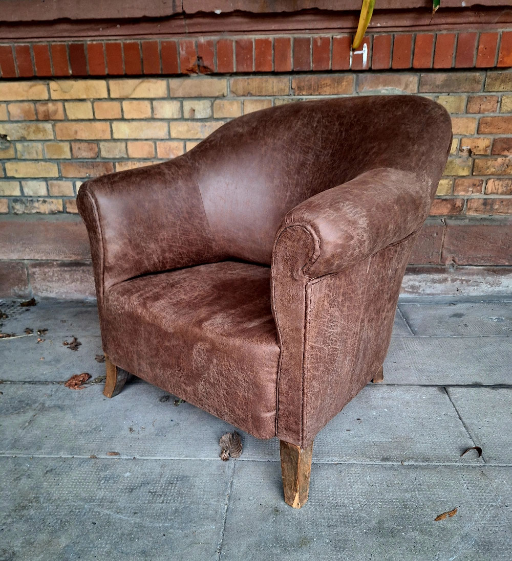 Élisabeth a rénové son fauteuil club, de A à Z.