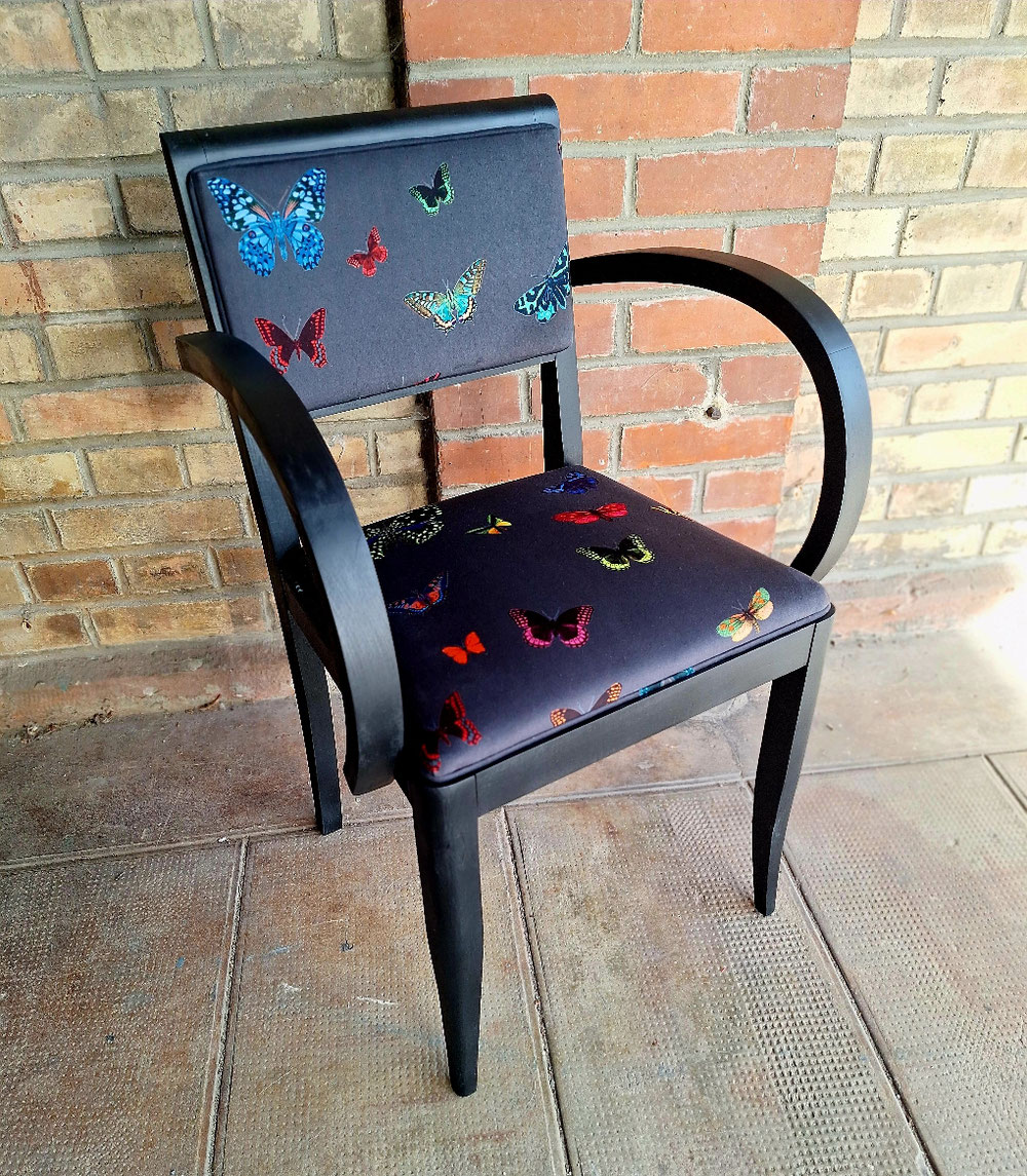 Une nouvelle jeunesse pour ce fauteuil bridge. 