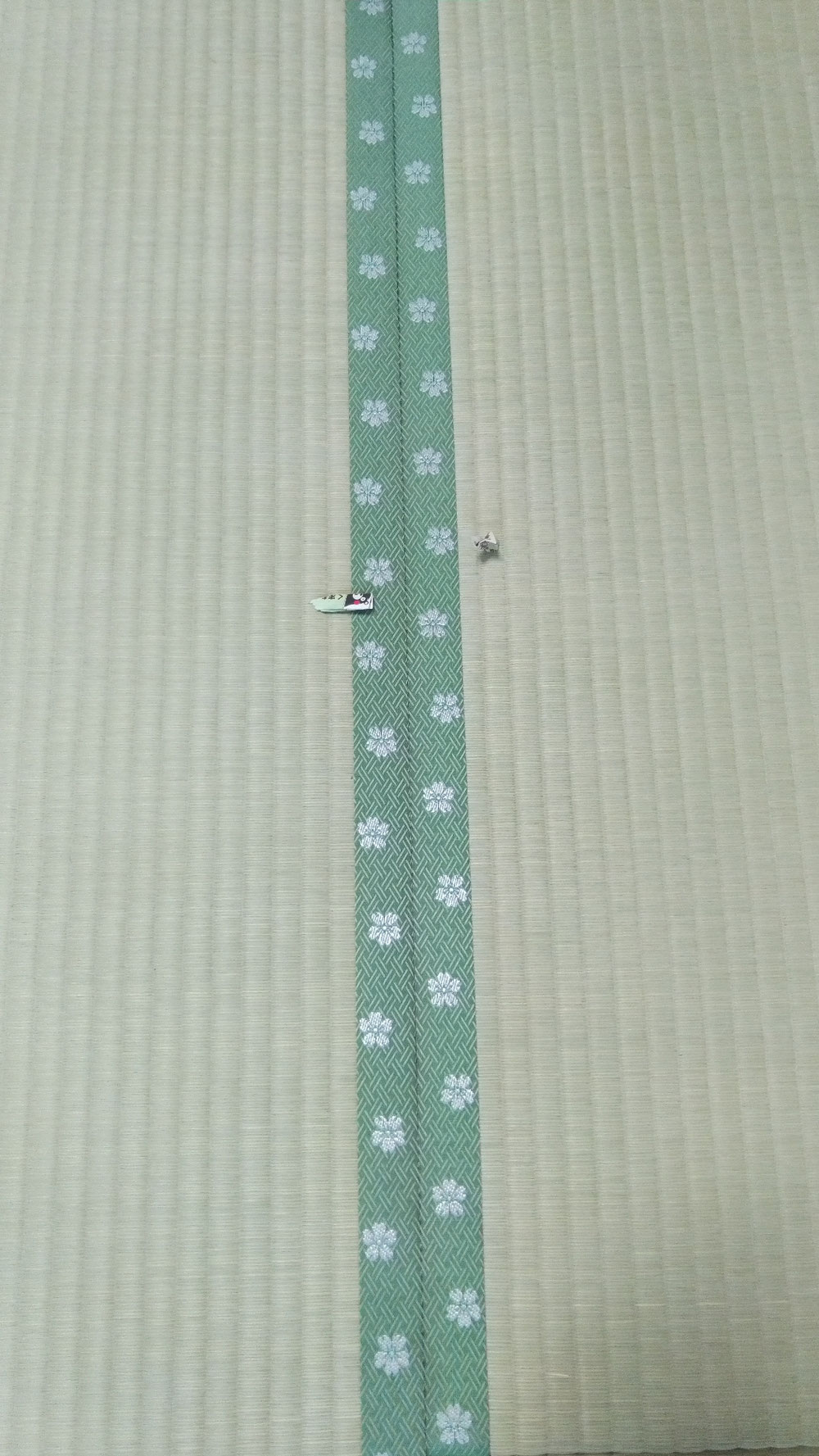 畳縁は、HANA香織 Ⅲ No7を使用しました。