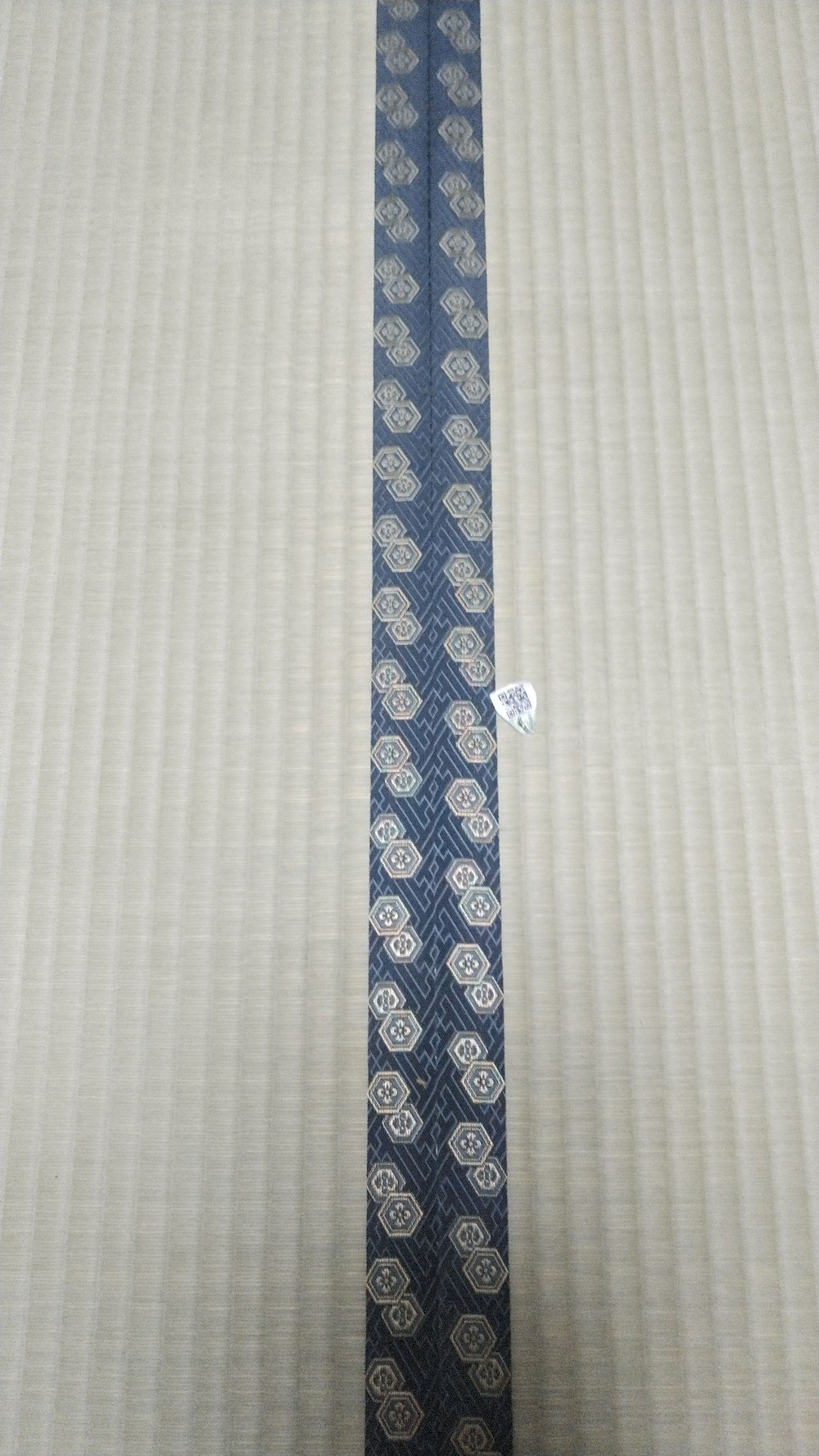 畳縁は、アラベスク Ⅲ No290を使用しました。