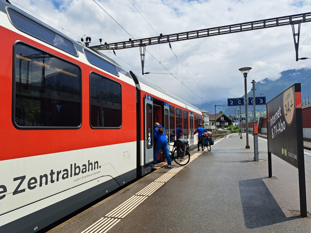 Abfahrt in Stansstad