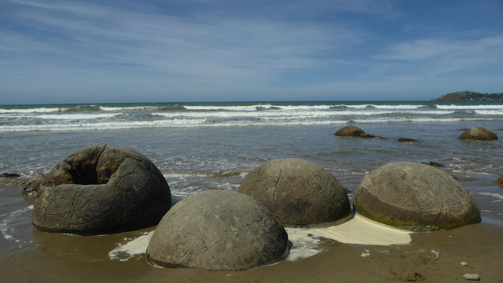 Moeraki Boulders 