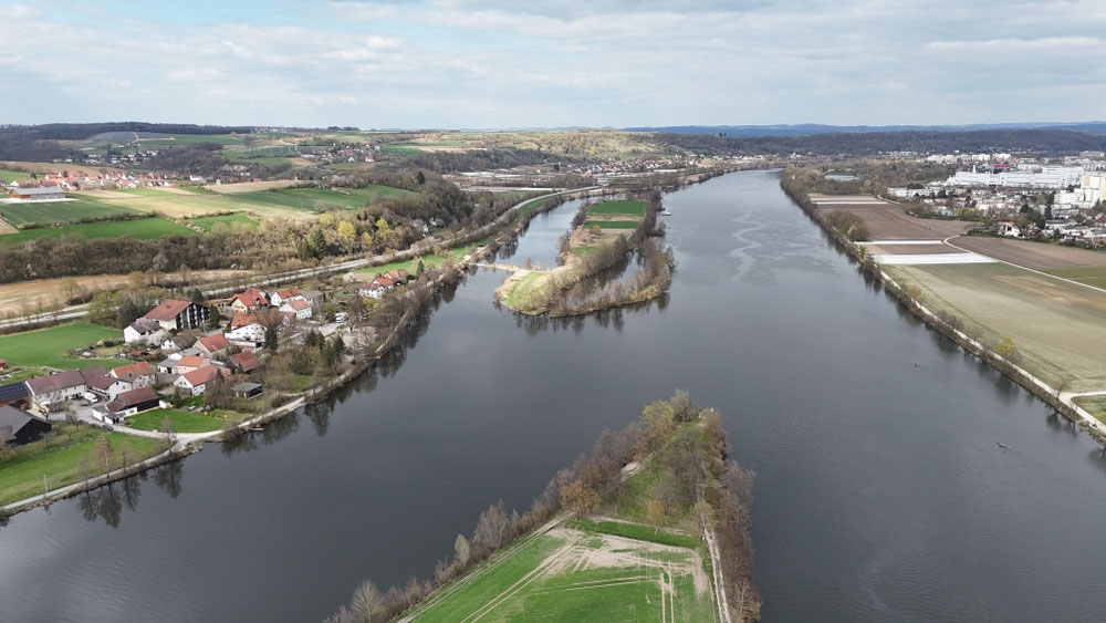 Naab mündet in die Donau