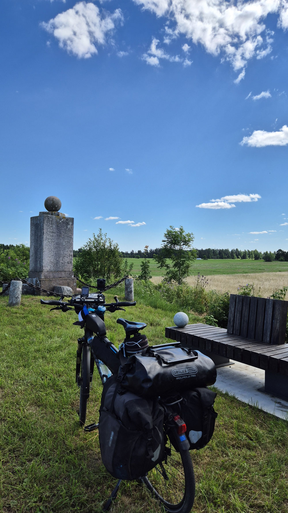 Weithin sichtbar, das Palmse-Denkmal