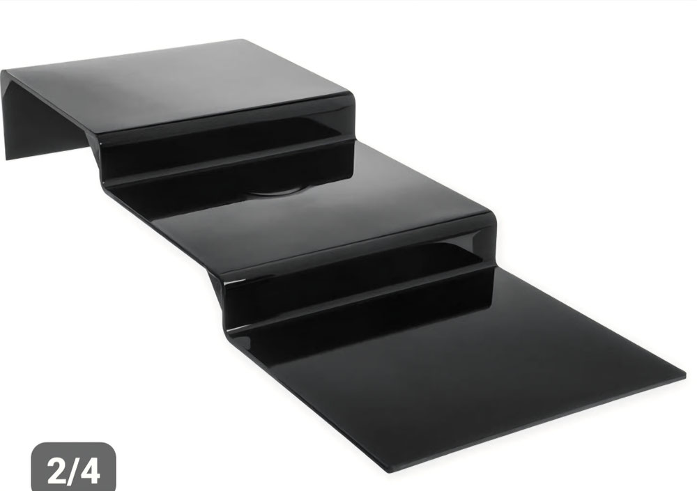 Zwarte etagere