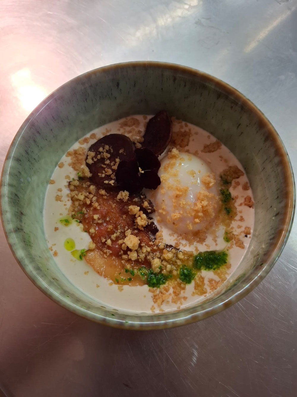Oeuf parfait et crème de lard