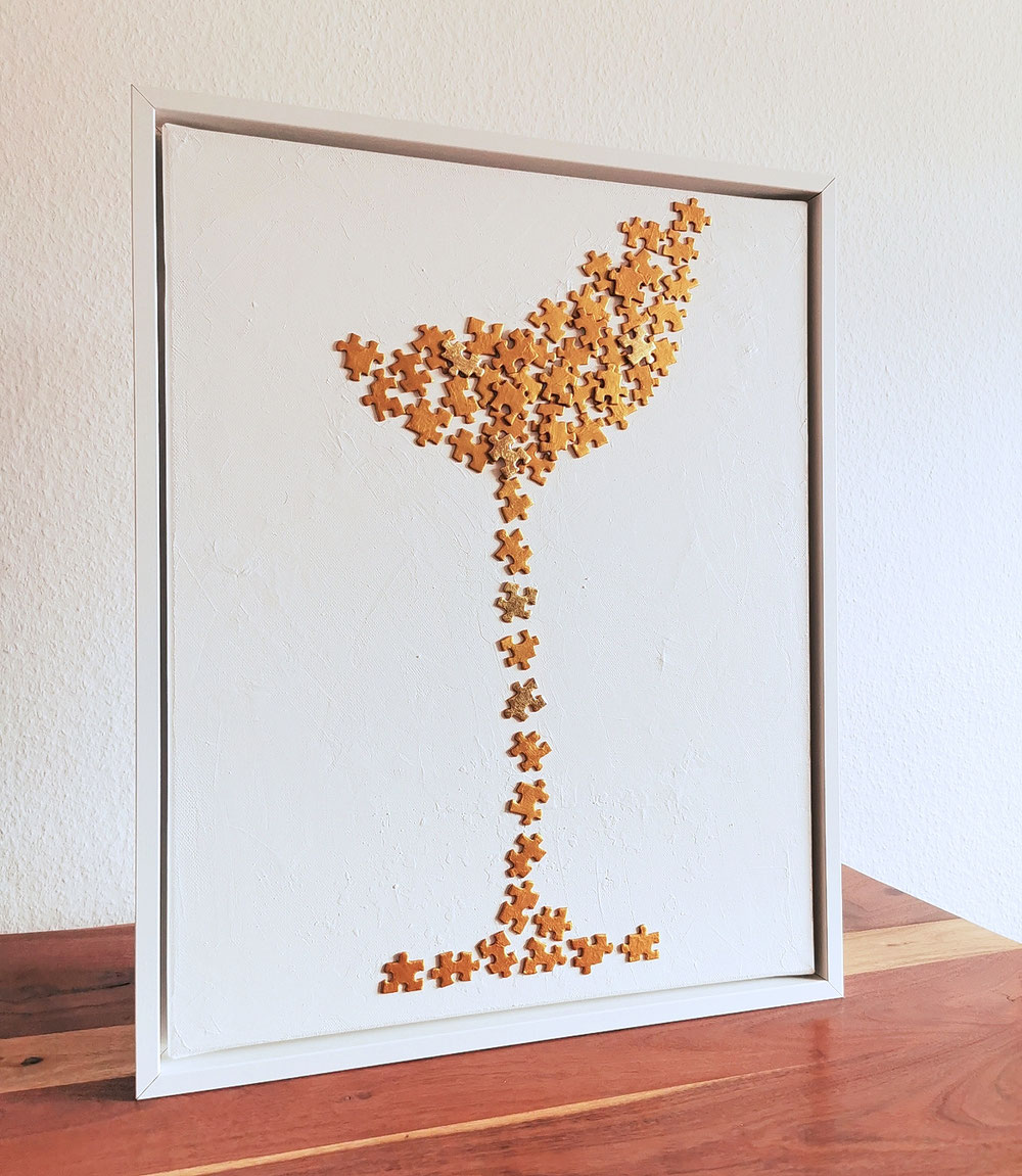 WINE NOT?! 24K - Serie / 40x50 cm / Leinwand mit Schattenfugenrahmen Puzzleteile, Acrylfarben und ECHTES Blattgold (24 Karat) / framed canvas, acrylic and gold leaf 24K