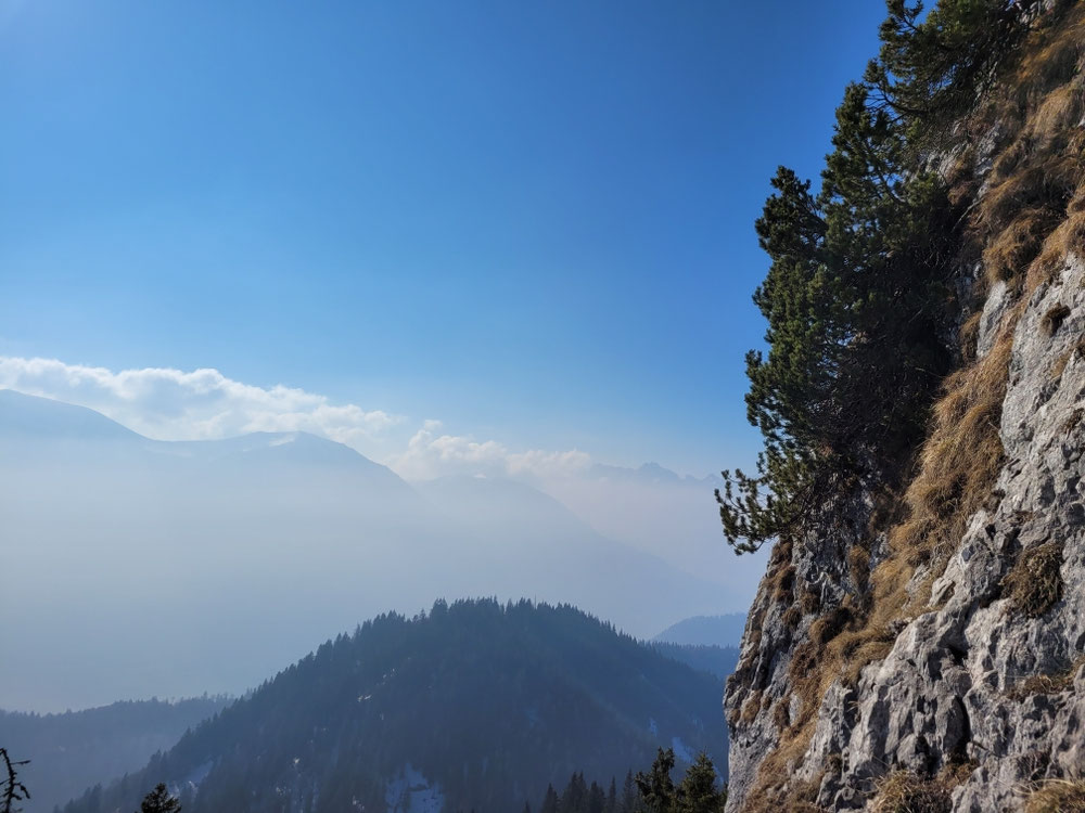 Im Klettersteig zum Gipfel  des Ettaler Manndl