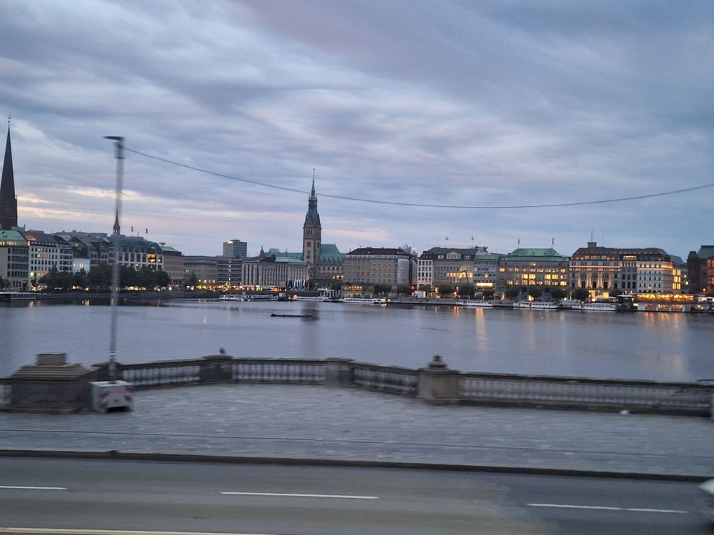 Hamburg um 6 Uhr morgens 