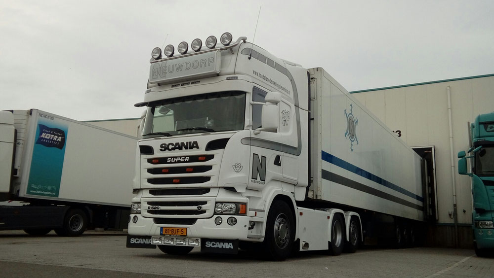 SCANIA R520 \8/ NIEUWDORP