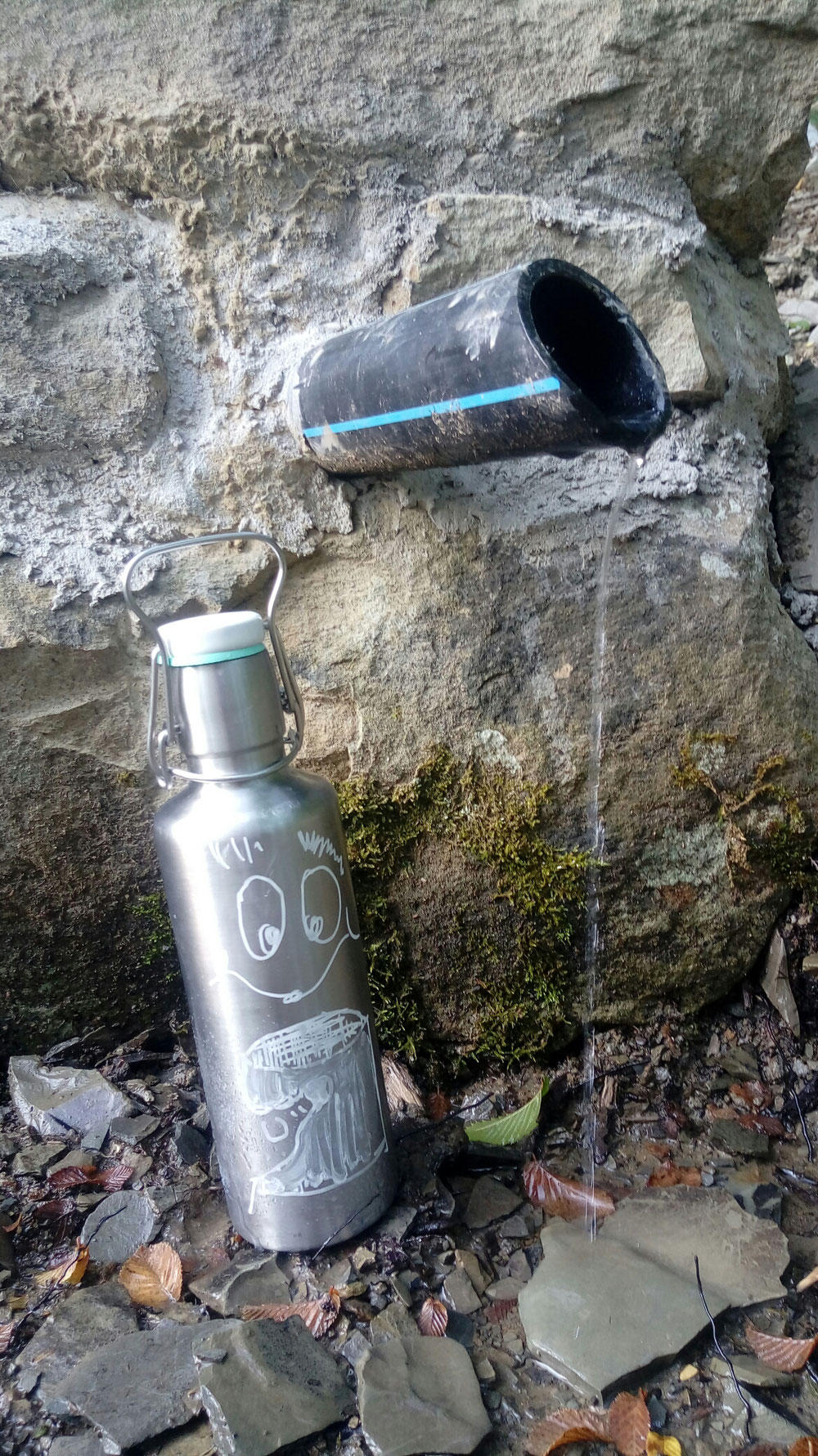 Frisches Quellwasser der Toskana