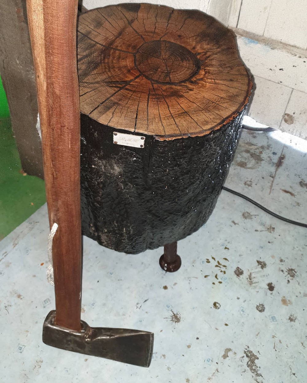 Baumstamm Hocker Schwarz 