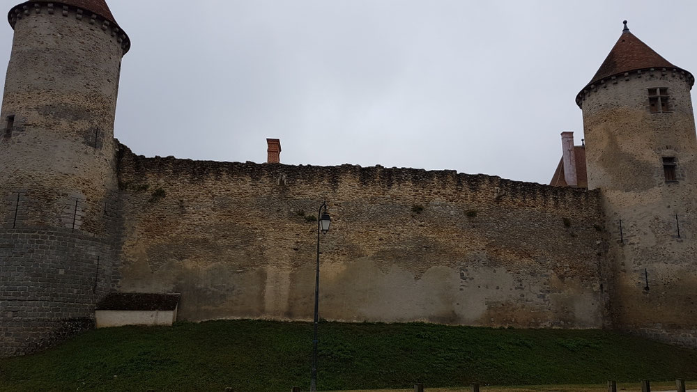 Château fort de Blandy. 