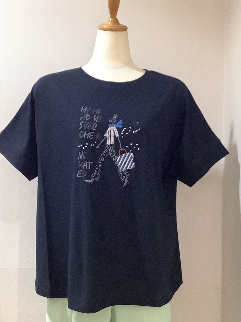 フラウエプラス（fraue＋）21−PS49 濃紺Tシャツ38 綿100% ¥18,150（税込）⇒ SALE ¥14,520（税込）