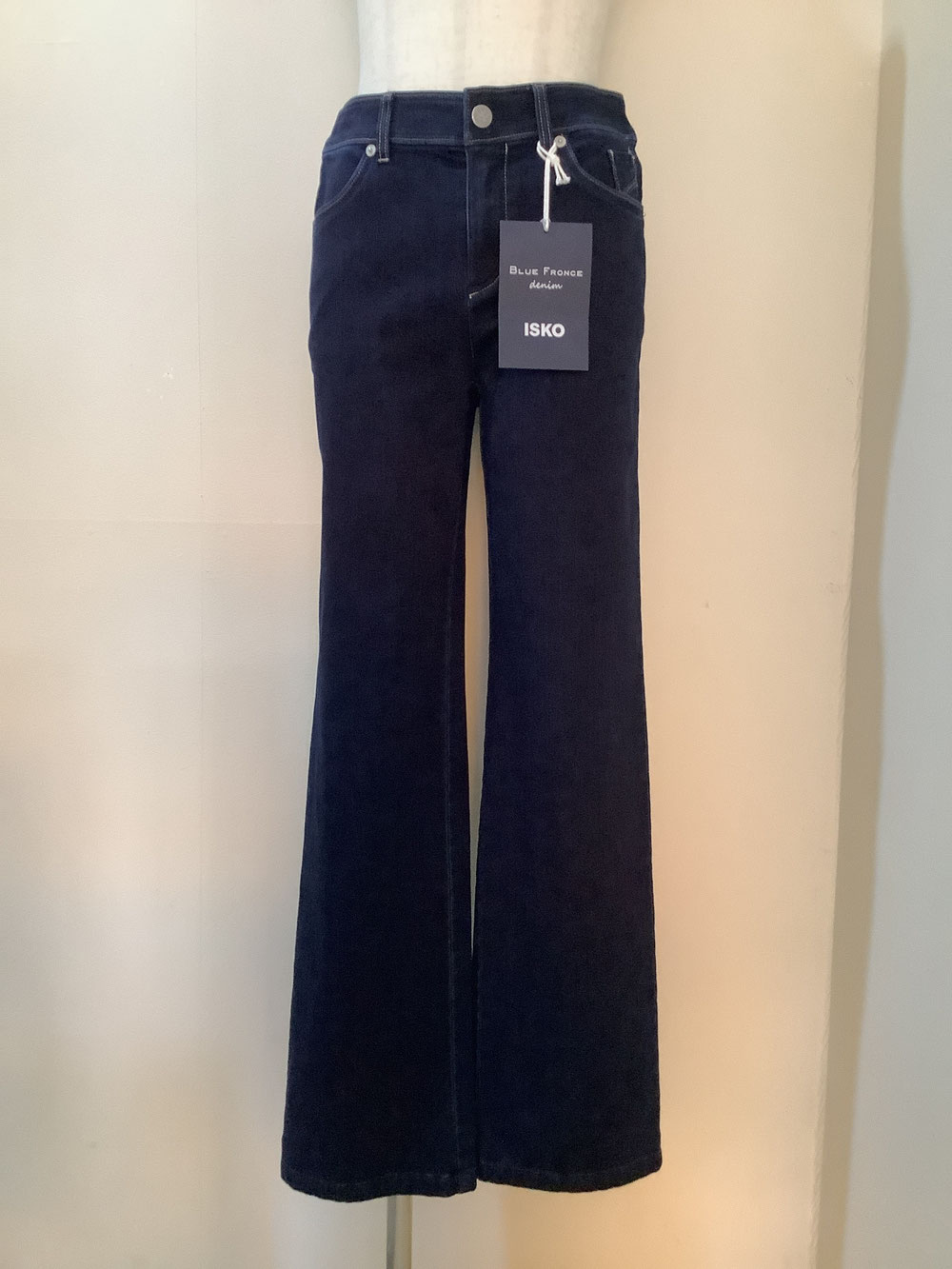 ローブ（ROBE) 3−MA6  デニムパンツ ¥20,680（税込）