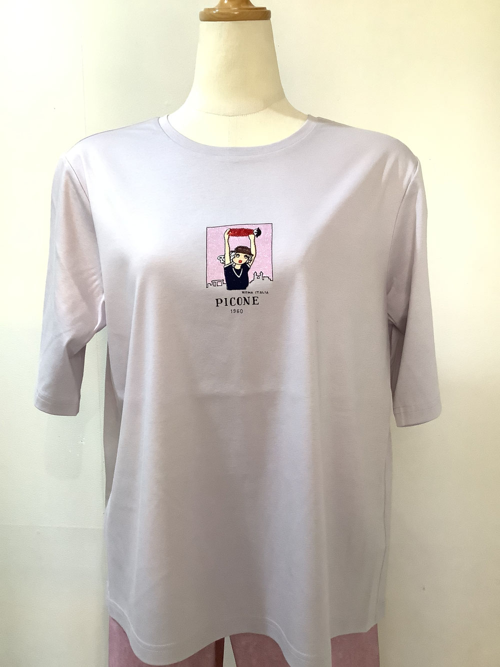 ピッコーネ（picone）4−PS15 ライトグレーコットン100%5分袖刺繍プル40  ¥31,900（税込）
