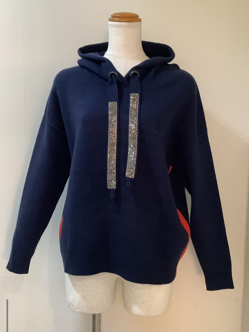 ローブ（ROBE) 3−MA39 紺プルオーバー38  ¥18,480（税込）
