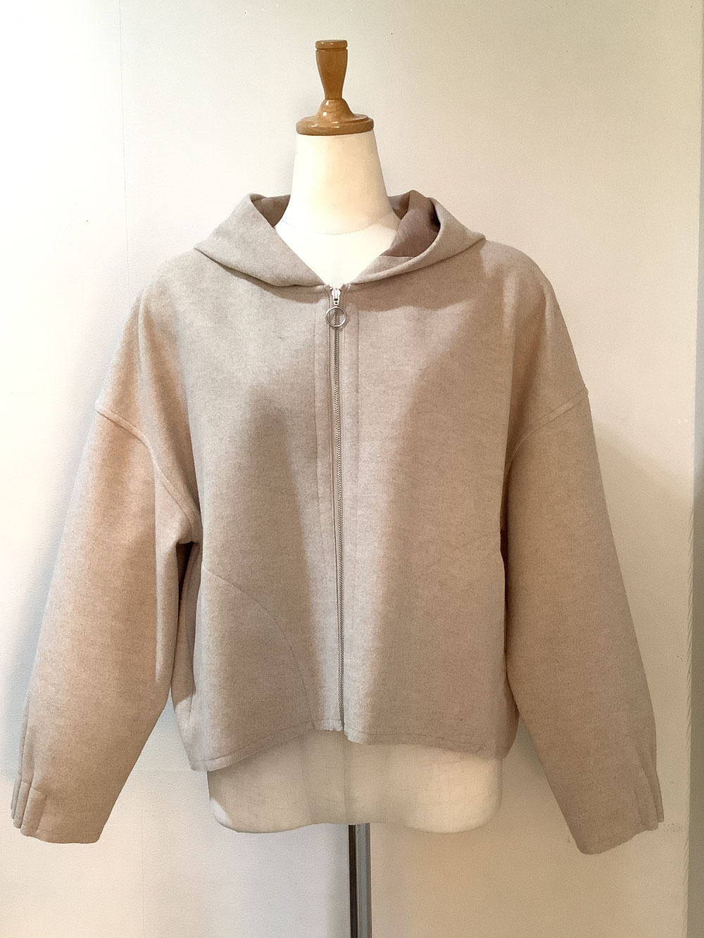 ピーエヌティ（PNT）52−MA17E ベージュパーカーM−L  ¥21,780（税込）
