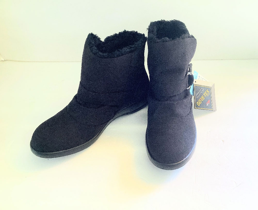 15−DA21 GORE−TEXブラック24  ¥20,900（税込）