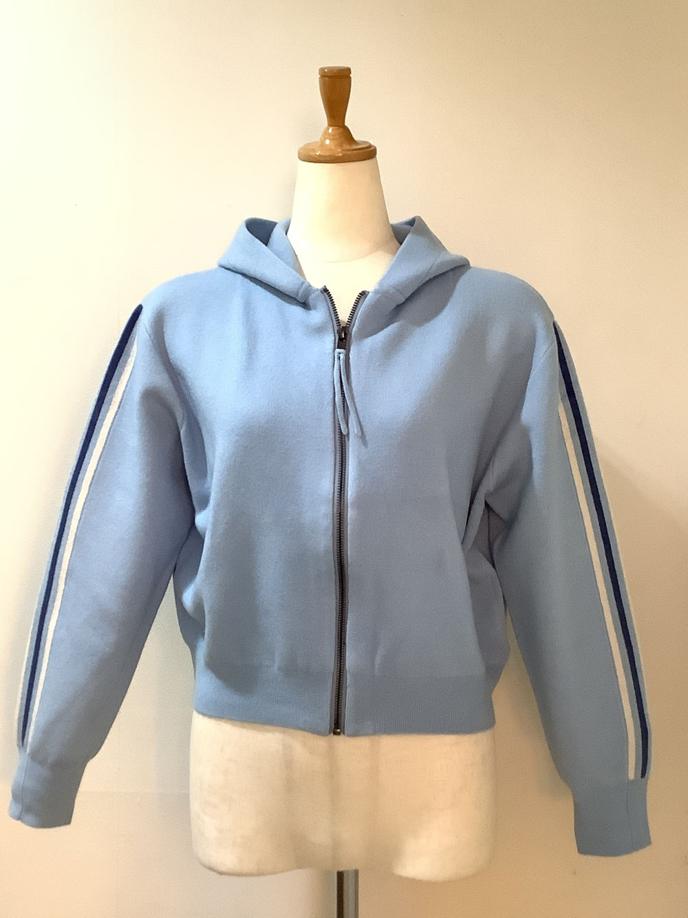 フレックスフォア（flexfore）5−MA28E ライトブルーパーカー9号 ¥21,780（税込）