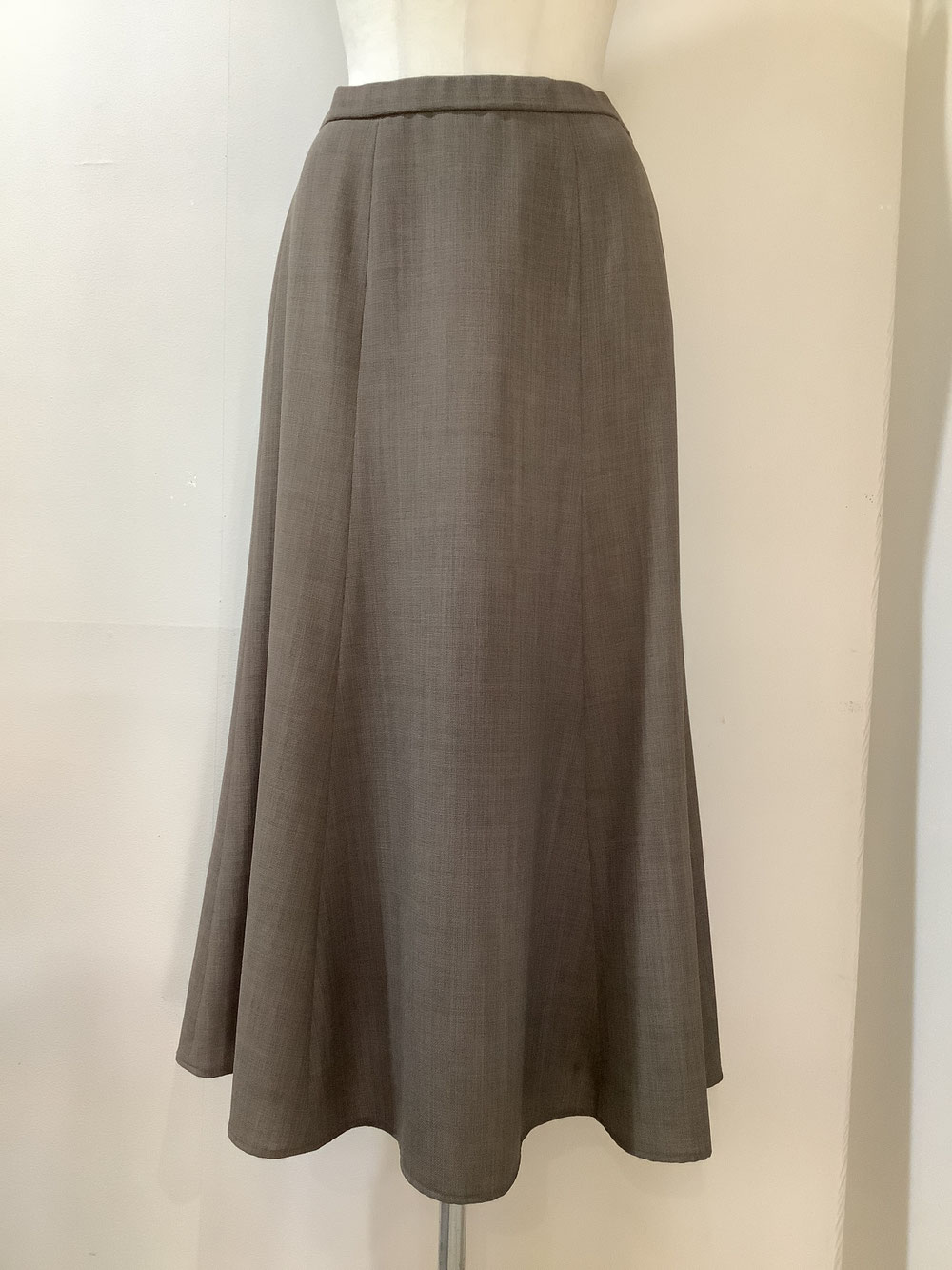 ピネタ（PINETA）52−PS18 ブラウンスカートM〜L ¥17,490（税込）