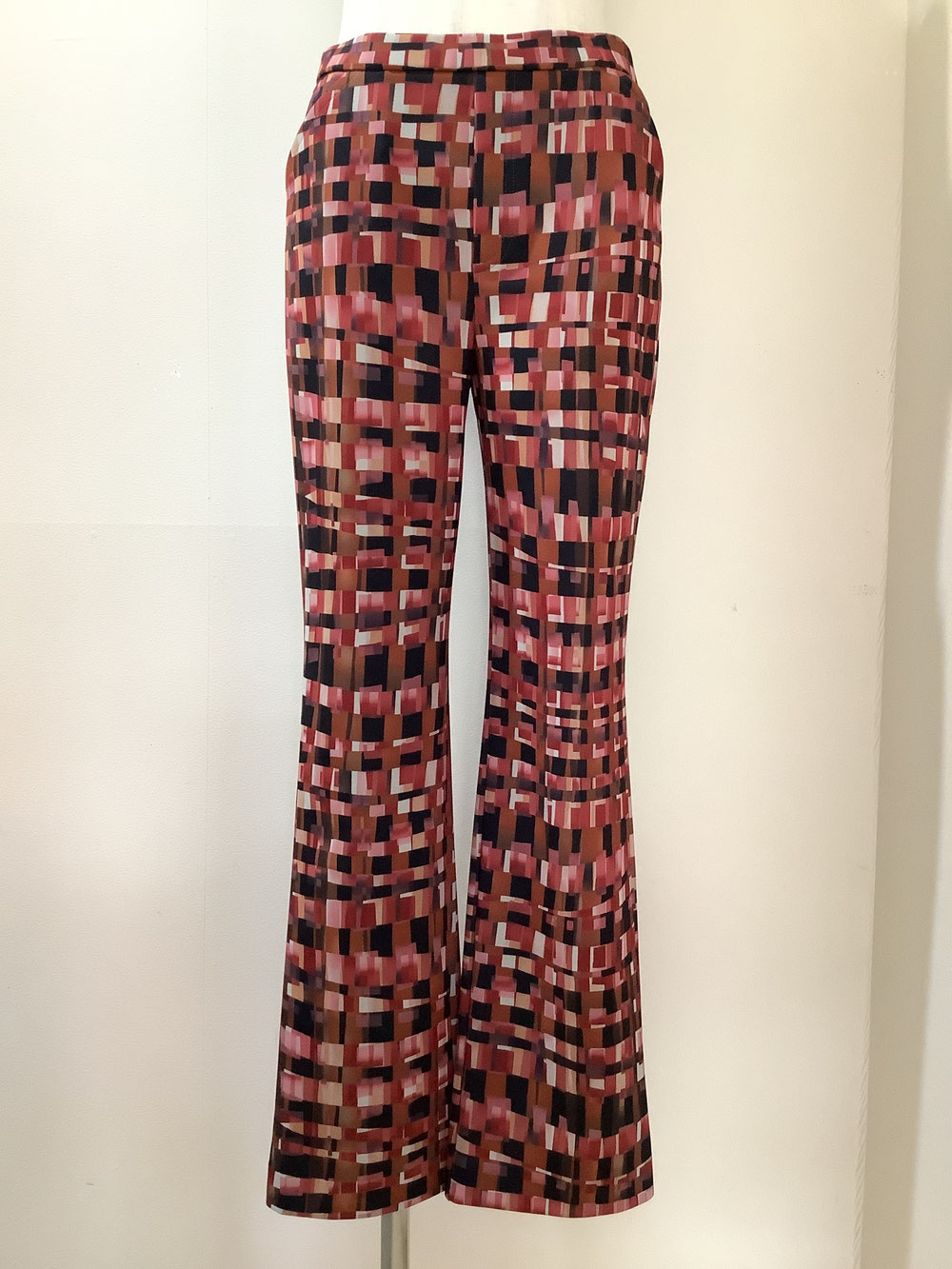 ルールド（Lourdes）71−MA13 ブラウンコンビパンツ9号 ¥19,800（税込）