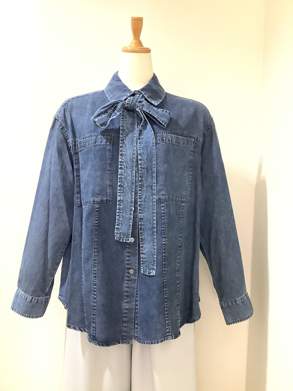 ピーエヌティ（PNT）52−PS12 ポリエステルデニムシャツM〜L ¥17,490（税込）