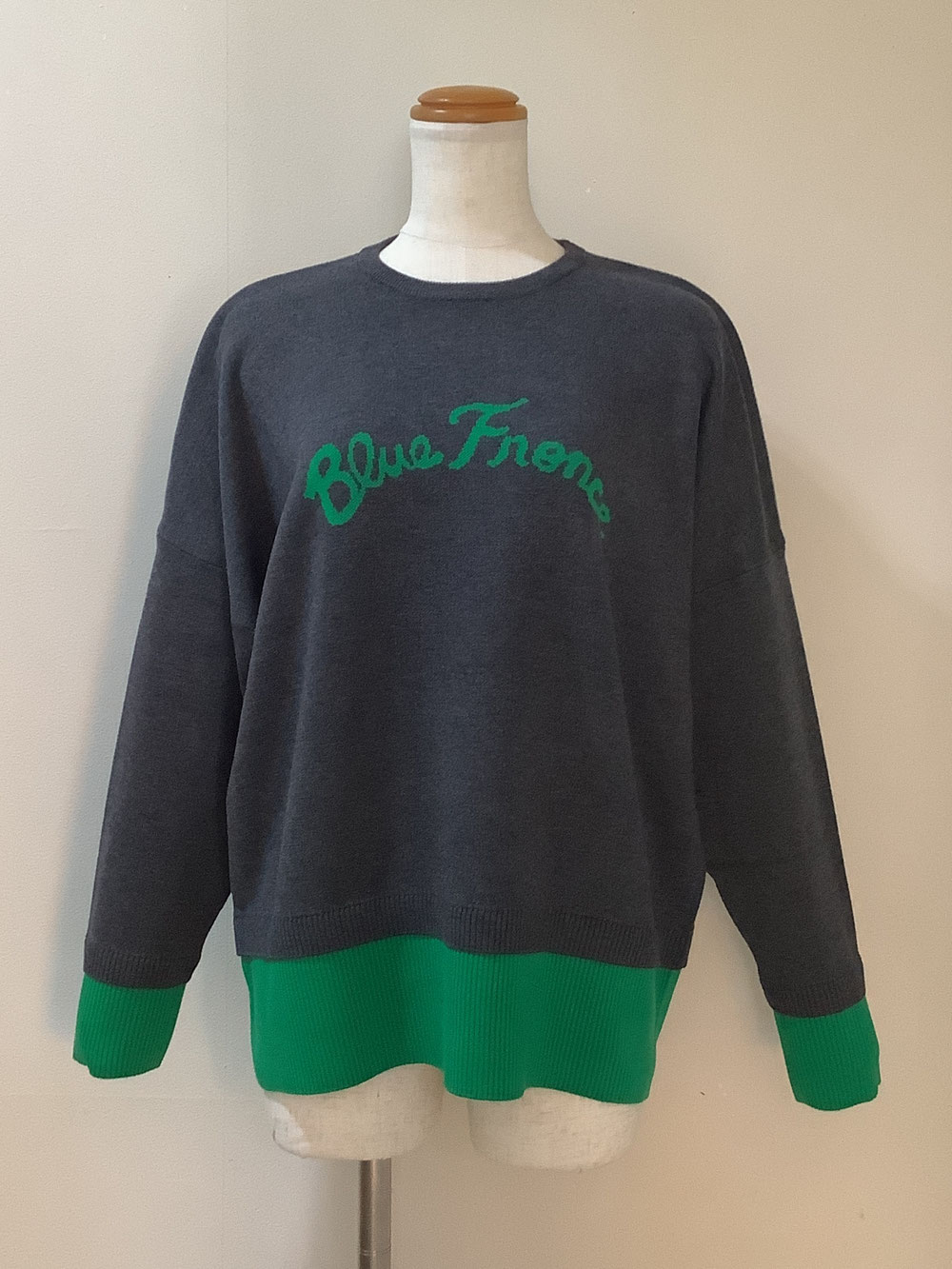 ローブ（ROBE) 3−MA22 プルオーバー38 ¥15,180（税込）