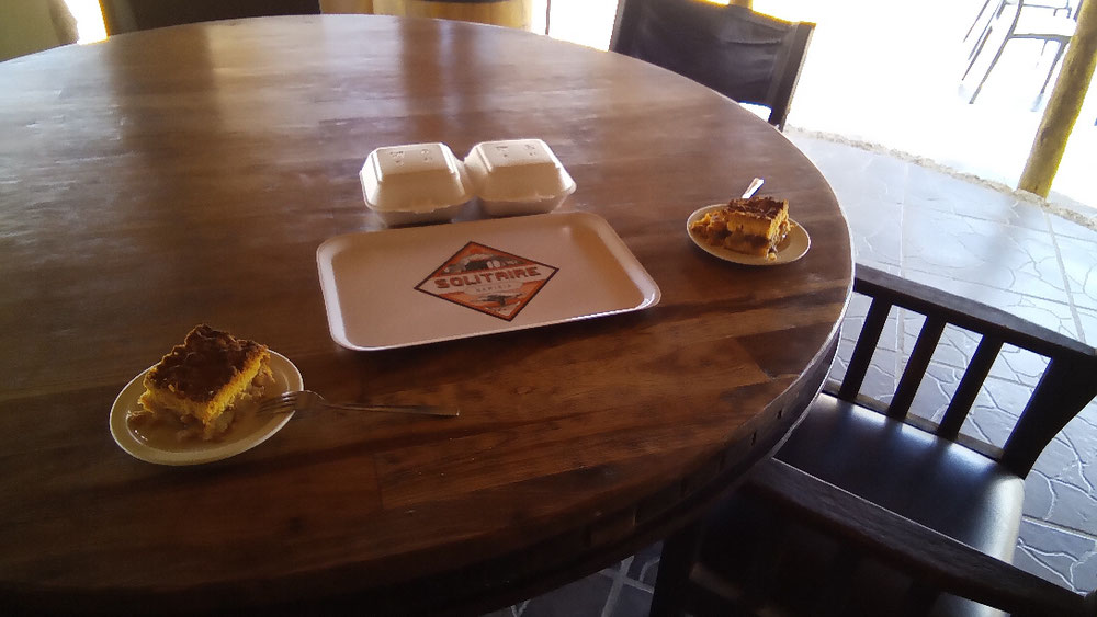 2 Stück essen wir hier und 2 Stückchen  nehmen wir mit für morgen