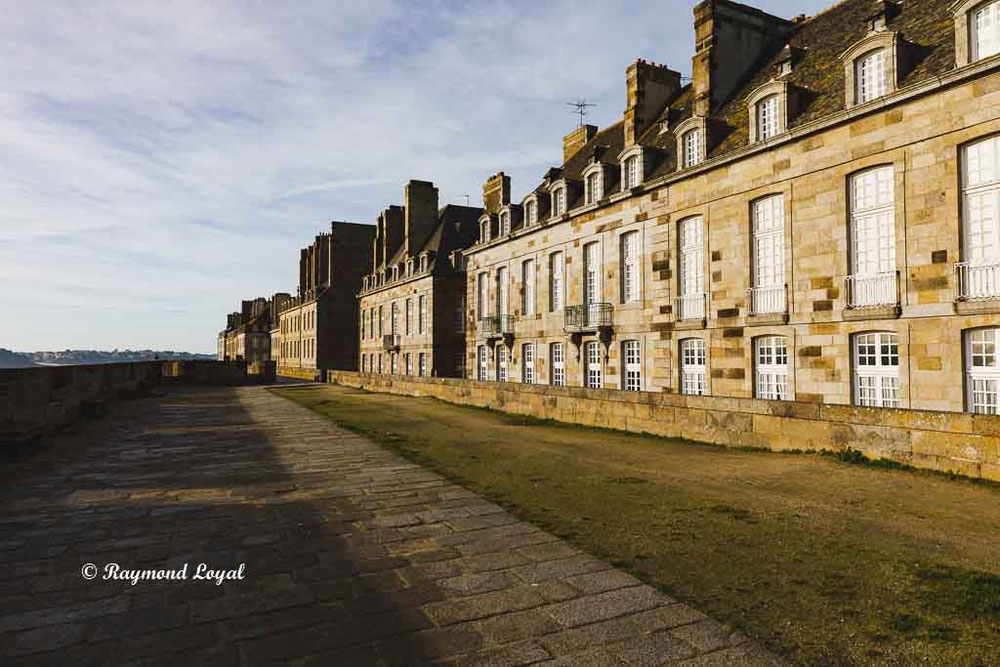 saint-malo old town image