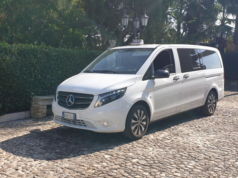 Viaggiare in pieno comfort con il  nuovo vito mercedes tourer 119 