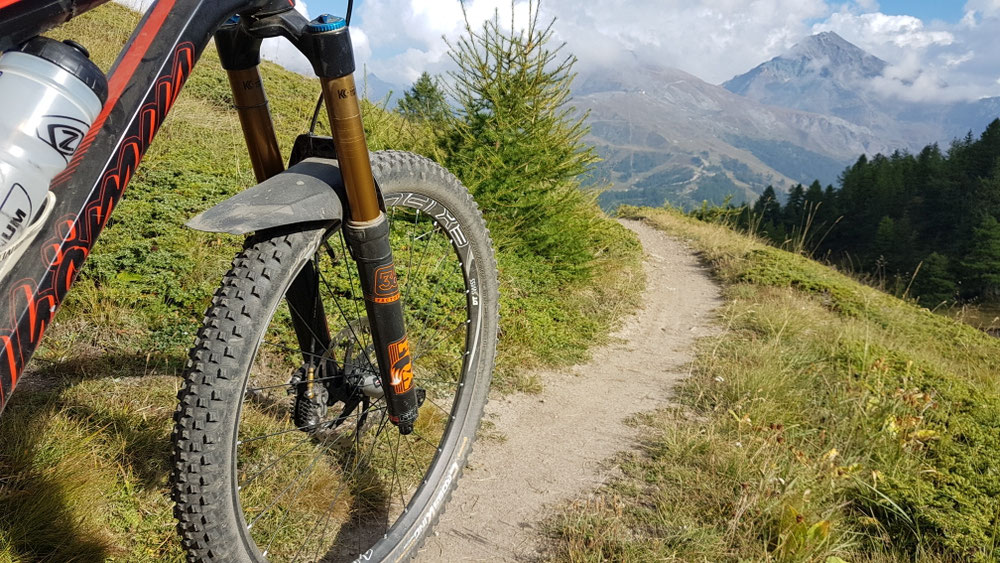 Hammertrails ohne Töffabnutzung