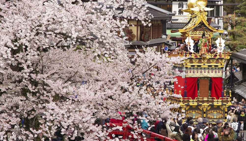 Spring atmosphere in Takayama with traditional streets and seasonal festival mood.